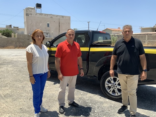 Image: Με δύο νέους κλαδοτεμαχιστές και ένα νέο όχημα συνολικού κόστους 199.000€ εξοπλίστηκε η υπηρεσία πρασίνου και η υπηρεσία ύδρευσης του Δήμου Ιεράπετρας
