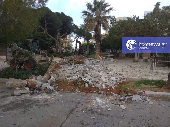 Image: Με αργούς ρυθμούς συνεχίζονται τα έργα ανάπλασης στο παρκάκι Ιεράπετρας