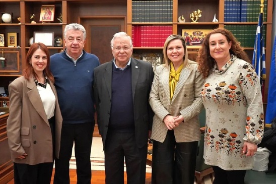 Image: Συνάντηση Περιφερειάρχη Κρήτης με τον Πρόεδρο του «Χαμόγελου του Παιδιού»