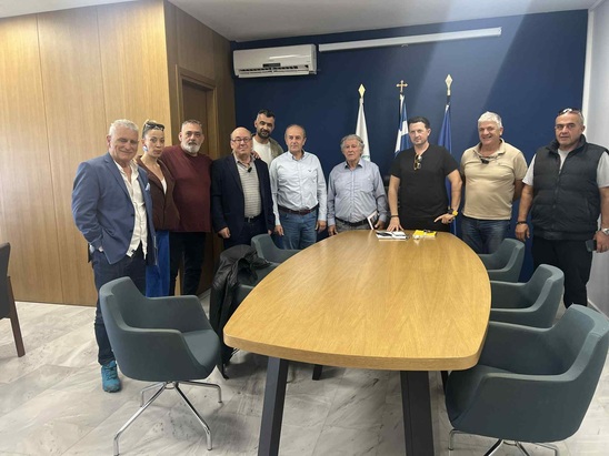 Image: Συνάντηση Δημάρχου Ιεράπετρας με φορείς του Μύρτου για αναπτυξιακά έργα και βελτίωση της καθημερινότητας