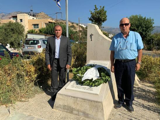 Image: Ο Δήμαρχος Ιεράπετρας στην εκδήλωση μνήμης των πεσόντων του ολοκαυτώματος στο Μύρτος