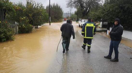 Image: Οροπέδιο Λασιθίου: Έκτακτη ανακοίνωση - Κατολισθήσεις και ομίχλη στο οδικό δίκτυο