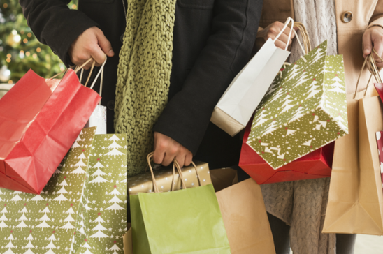 Image: Χριστουγεννιάτικα ψώνια και σε άλλους δήμους