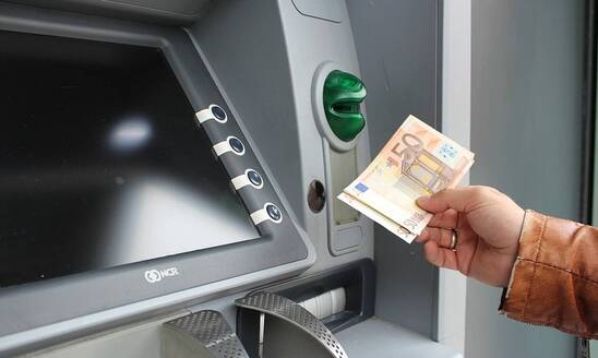 Image: Πάσχα 2025: Ποιες μέρες θα είναι κλειστές οι τράπεζες