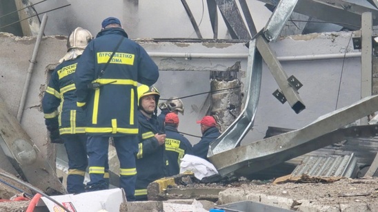 Image: Απανθρακώθηκαν 3 γυναίκες από την φωτιά και την έκρηξη στο εργοστάσιο στα Τρίκαλα