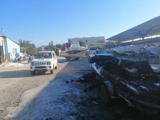 Image: Αδιευκρίνιστα τα αίτια καταστροφής του σκάφους του Δήμου Ιεράπετρας