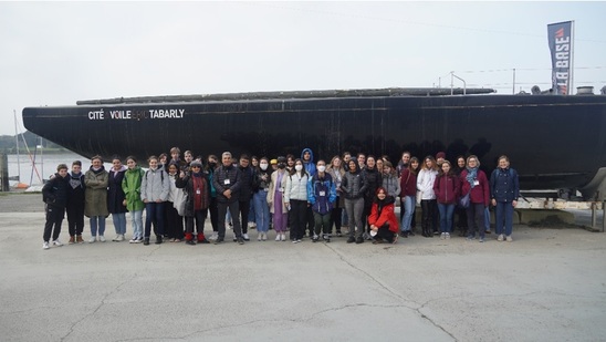 Image: Erasmus: Εκπαιδευτικοί και μαθητές του 1ο ΓΕΛ Ιεράπετρας επισκέφτηκαν την Γαλλία