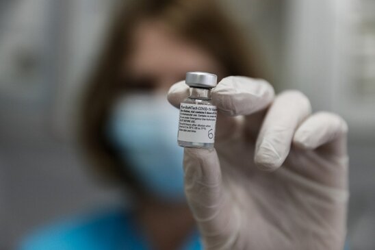 Image: Τη Δευτέρα ξεκινά ο εμβολιασμός για άτομα άνω των 85 ετών