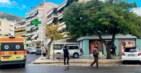 Image: Πυροβολισμοί στη Γλυφάδα με δύο νεκρούς και έναν τραυματία