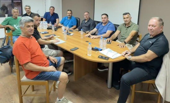 Image: Συνάντηση της Ενιαίας Εκπροσώπησης Φορέων Ιεράπετρας με τον Γιάννη Γουλιδάκη