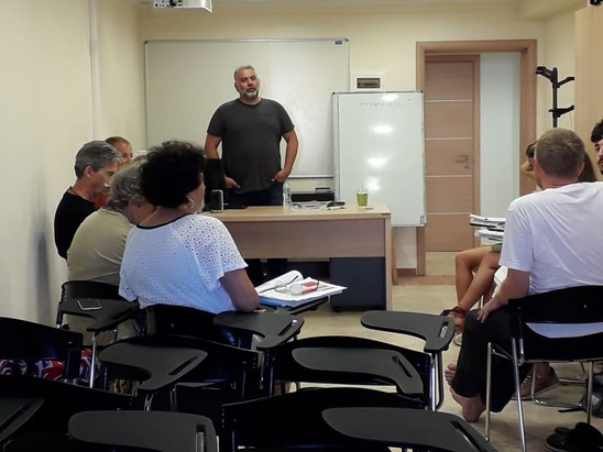 Image: Ιεράπετρα:Ξεκινούν τα μαθήματα στο 4ο  Θερινό Σχολείο Ελληνικής Γλώσσας σε ενήλικες αλλοδαπούς – Οι εγγραφές συνεχίζονται