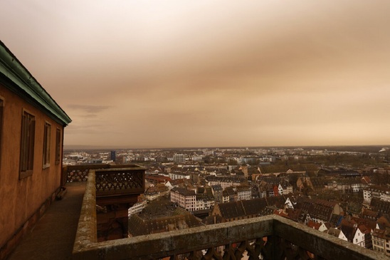 Image: Copernicus: Νέο κύμα σκόνης από την Σαχάρα πλήττει την δυτική Ευρώπη – Πότε ξεκινά