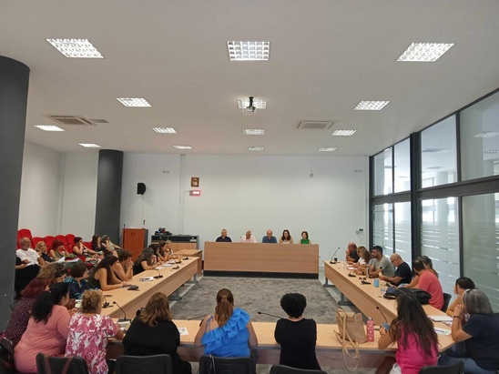 Image: Συνάντηση Δημάρχου με τους διευθυντές των σχολικών μονάδων της Ιεράπετρας