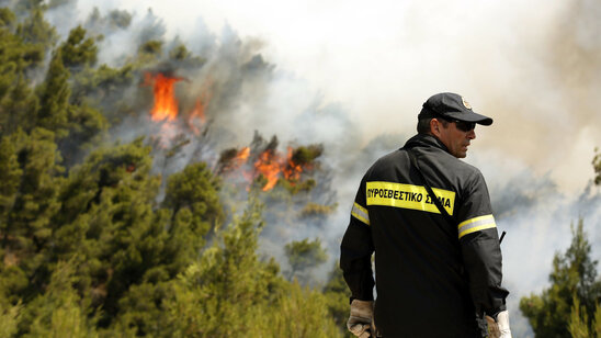 Image: Μεγάλη πυρκαγιά στους  Μεσελέρους Ιεράπετρας