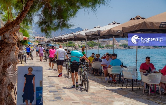 Image: Εστίαση: Αίρονται τα μέτρα στήριξης, στα «κάγκελα» οι επαγγελματίες