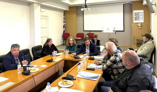 Image: Συνάντηση εργασίας Αντιπεριφερειάρχη Λασιθίου με Προέδρους Τοπικών Κοινοτήτων Δήμου Ιεράπετρας
