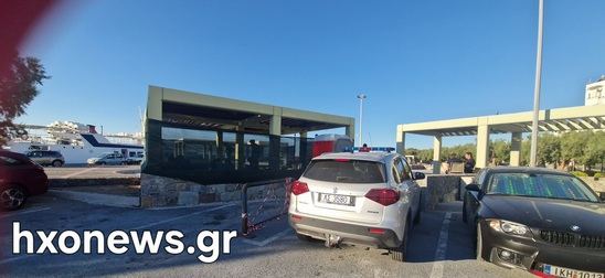 Image: Στο πιο κεντρικό σημείο της Ιεράπετρας διανυκτέρευσαν οι 42 μετανάστες