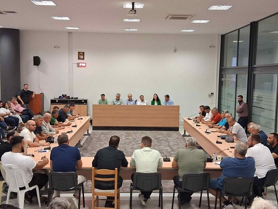Image: Μιχελαράκης :Αποχώρηση διαμαρτυρίας από τη σύσκεψη με Ανδρουλάκη στην Ιεράπετρα