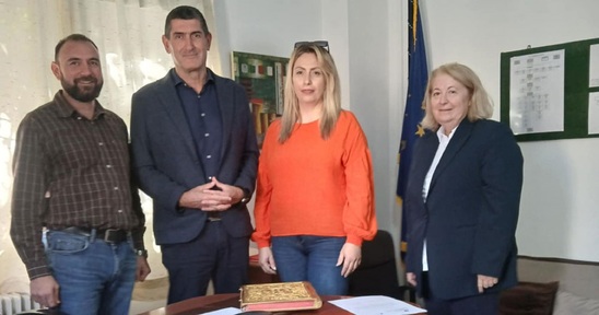 Image: Ορκωμοσία δύο νέων νοσηλευτών στο Νοσοκομείο Ιεράπετρας