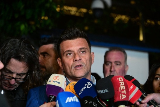 Image: «Με χαρτιά και λύσεις στο Μαξίμου»: Οι αλιείς απέναντι στον Πρωθυπουργό