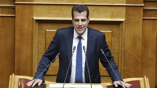 Image: Πλεύρης για μεταναστευτικό: «Σίγουρα θα γίνει μια μόνιμη δομή στην Κρήτη - Δεν αποκλείεται και δεύτερη»