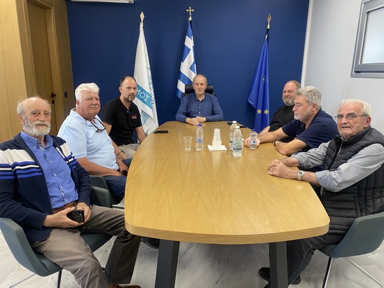 Image: Συνάντηση του Συλλόγου Θρυπτής με τον Δήμαρχο Ιεράπετρας – Στο Δημοτικό Συμβούλιο το θέμα των ανεμογεννητριών