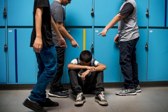 Image: Στοιχεία - σοκ για την ενδοσχολική βία: 1 στα 3 παιδιά δέχεται bullying