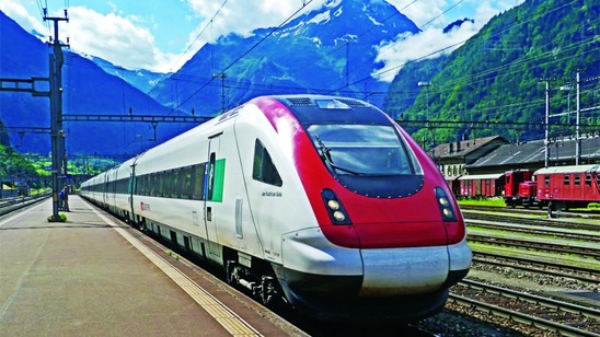 Image: «Η Κρήτη χρειάζεται σταθερή τροχιά»: Τρένο, ΝΟΑΚ και αεροδρόμιο Καστελίου στο τραπέζι – Όσα είπε στον Ηχώ ο Νίκος Ξυλούρης