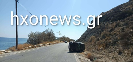 Image: Ιεράπετρα: ΙΧ εξετράπη της πορείας του και ανετράπη πριν από τον Μύρτο