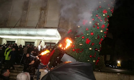 Image: Κύμα οργής στην Αλβανία μετά τη δολοφονία 25χρονου από αστυνομικό