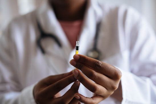 Image: ΣτΕ: Συνταγματικός ο υποχρεωτικός εμβολιασμός κατά του κορωνοϊού για τους άνω των 60
