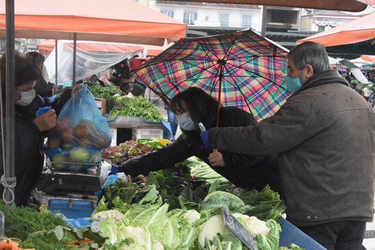 Image: Κορωνοϊός: Συσκευές θερμομέτρησης από σήμερα στις λαϊκές αγορές 