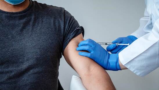 Image: Υποχρεωτικός εμβολιασμός – Πώς το κράτος ξέρει αν έχεις εμβολιαστεί ή εξαιρείσαι λόγω υγείας