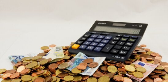 Image: Τρεις νέες πληρωμές για τα 800 ευρώ - Ξεκινούν οι αιτήσεις για ειδικές κατηγορίες