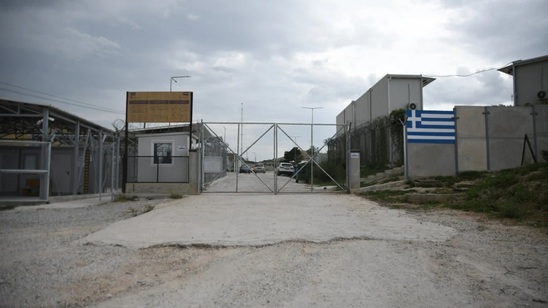 Image: Λάρισα: Σφοδρές αντιδράσεις για τη μεταφορά μεταναστών από την Κρήτη σε χώρο όπου φιλοξενούνται πλημμυροπαθείς