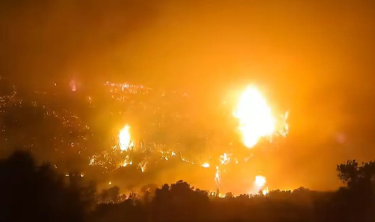 Image: Ηράκλειο: Μεγάλη φωτιά στις Κάτω Ασίτες - Μήνυμα από το 112