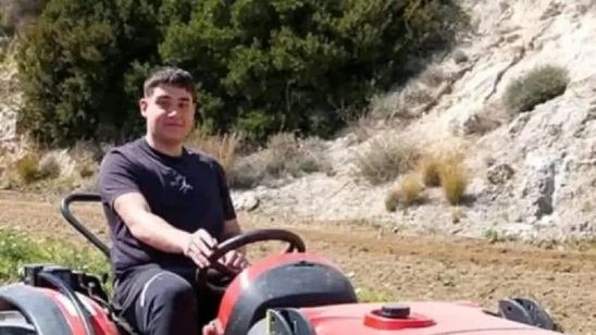 Image: Θρήνος για τον 19χρονο Γιάννη, το μοναχοπαίδι που έχασε τη ζωή του