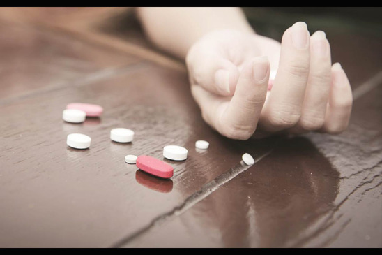 Image: Σοκ στο Ηράκλειο: 22χρονη έκανε απόπειρα αυτοκτονίας με χάπια - Γιατί ερευνάται η υπόθεση