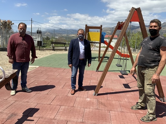 Image: Ο Δήμαρχος Ιεράπετρας στην Κοινότητα του Κάτω Χωριού