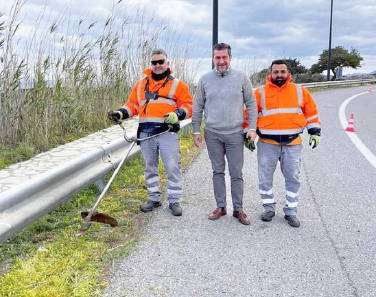 Image: Σε εξέλιξη οι καθαρισμοί πρανών στις περιοχές της Περιφερειακής Ενότητας Λασιθίου