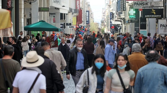 Image: Κορωνοϊός: Έρχεται νέο επιδημικό κύμα - Τι εκτιμούν οι ειδικοί για την έντασή του