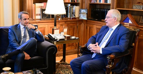 Image: Μητσοτάκης: Πλοία του Πολεμικού Ναυτικού έξω από τη Λιβύη για τους μετανάστες - «Δεν θα κάνουν κουμάντο οι διακινητές για το ποιος μπαίνει στην Ελλάδα»