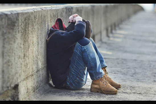 Image: SOS για τους νέους στην Ελλάδα: Ένας στους τέσσερις κινδυνεύει από φτώχεια