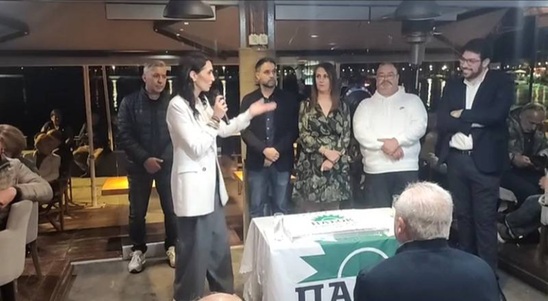 Image: Μαζική συμμετοχή στην προσυνεδριακή εκδήλωση του ΠΑΣΟΚ στη Σητεία