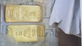 hxonews Στην πολυτελή κατοικία του Πριγκόζιν εκτός από μετρητά βρέθηκαν και ράβδοι χρυσού
