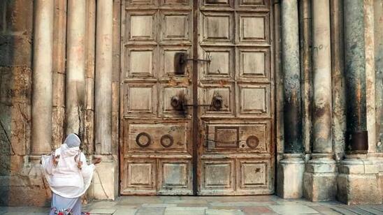 Image: Πάσχα: Δίνουν το Άγιο Φως οι Ισραηλινοί -Τα μέτρα ασφαλείας στον Πανάγιο Τάφο