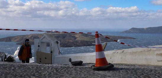 Image: Σεισμοί στις Κυκλάδες / Επιφυλακτικοί οι σεισμολόγοι – Τι δήλωσαν Καραστάθης, Τσελέντης και Παπαδόπουλος