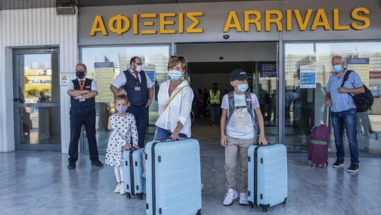 Image: Προειδοποίηση CDC στους αμερικανούς: Μην ταξιδεύετε στην Ελλάδα