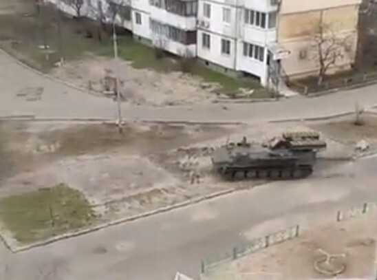 Image: Ουκρανία: Μάχες μέσα στο Κίεβο – Να ετοιμάσουν βόμβες μολότοφ ζητά από τους κατοίκους το υπουργείο Άμυνας