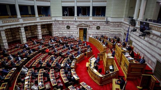 Image: Νομοσχέδιο Συνεπιμέλειας: Ονομαστική ψηφοφορία ζητά ο ΣΥΡΙΖΑ